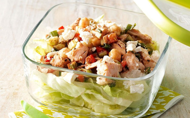 Salad với lê giảm cân hiệu quả 